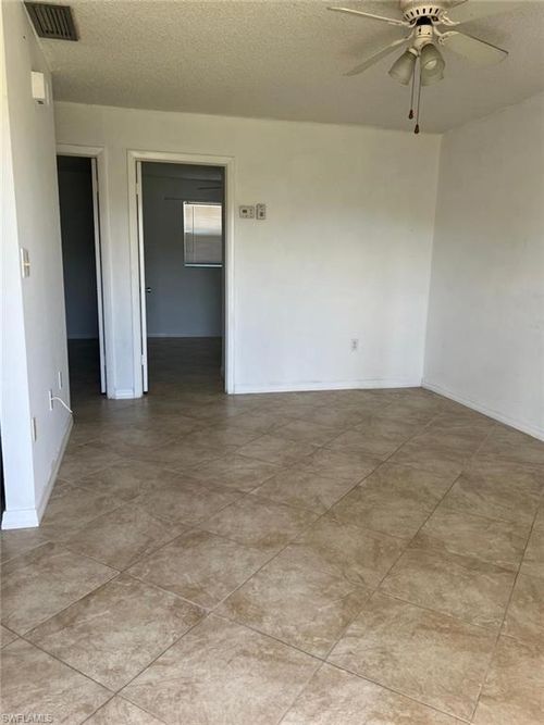 apt-s7-3325 Airport Rd N, NAPLES, FL, 34105-2830 | Card Image