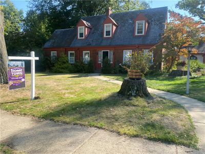 816 9th St, House other with 3 bedrooms, 2 bathrooms and 2 parking in Oakmont PA | Image 2