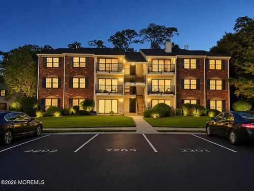 341 Danbury Ln, East Brunswick, NJ, 08816-5113 | Card Image