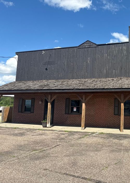 1139 4th St S, Cannon Falls, MN, 55009-2555 | Card Image