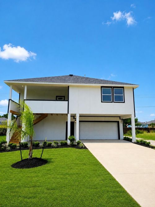 604 Fairfield St, Shoreacres, TX, 77571-7208 | Card Image