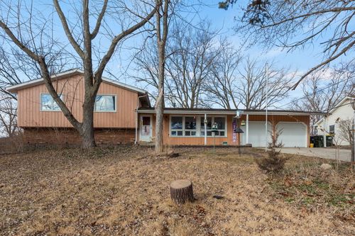 1301 Adams St, Lake In The Hills, IL, 60156-1041 | Card Image