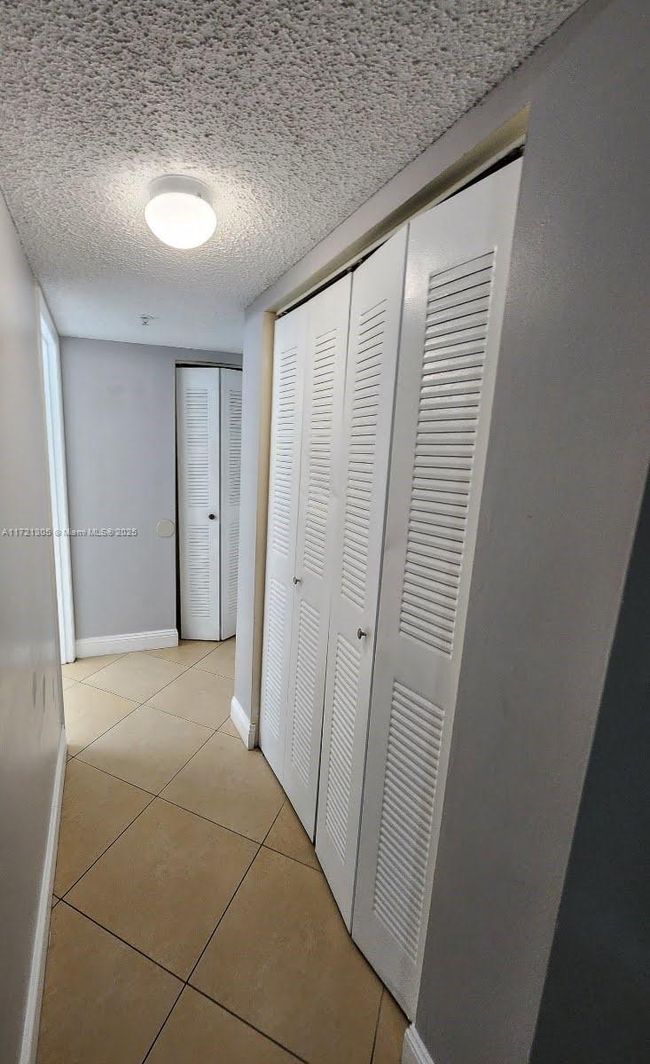 APT-129 - 2600 S University Dr, Condo with 3 bedrooms, 2 bathrooms and null parking in Davie FL | Image 13