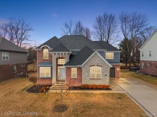 43722 Bolingbrooke Ln, Novi, MI, 48377-2313 | Card Image