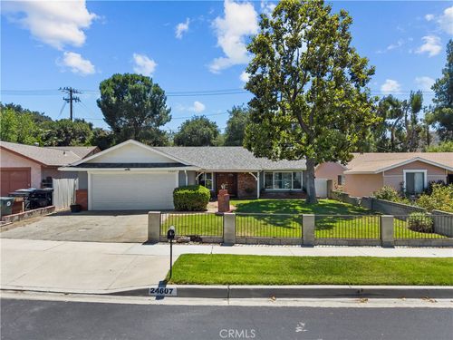24607 Fourl Rd, Newhall, CA, 91321-3732 | Card Image