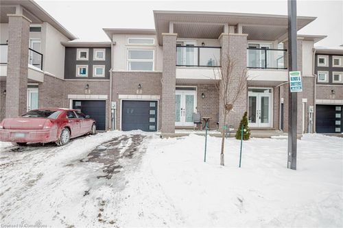 87 Renfrew Trail, Welland, ON, L3C0K2 | Card Image