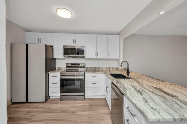 Kitchen | Image 9