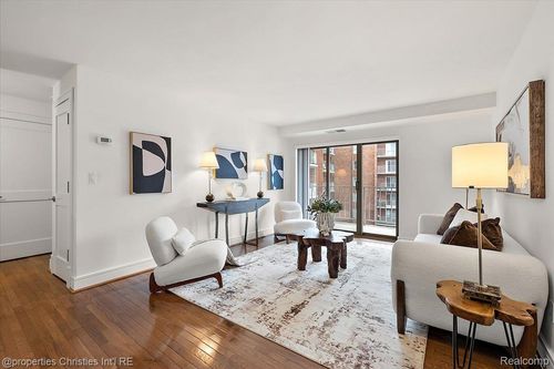 unit-821-411 S Old Woodward Ave, Birmingham, MI, 48009-6649 | Card Image