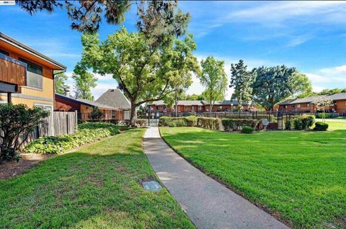 123-38623 Cherry Ln, Fremont, CA, 94536-4233 | Card Image