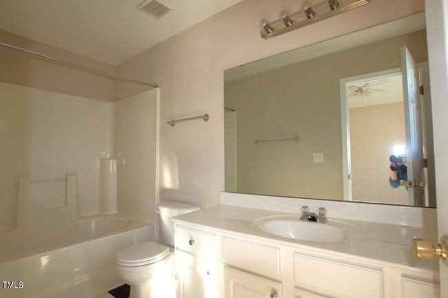 Photo #8 | Image 8
