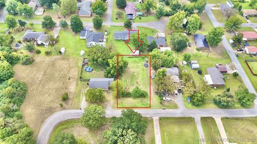 9 Nw J St, Stigler, OK, 74462 | Card Image