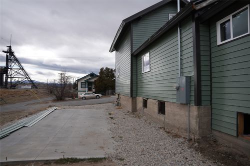 664 Travonia St, Butte, MT, 59701-2355 | Card Image