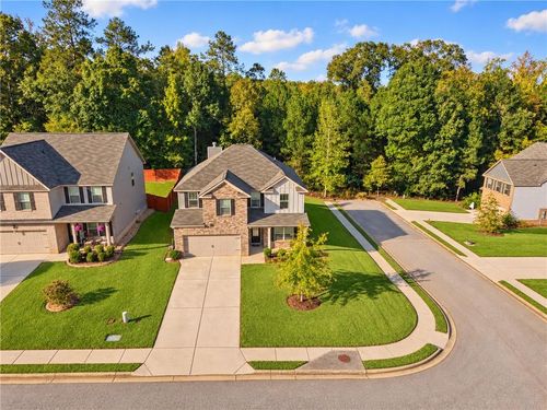 6055 Prodigy Ln, Locust Grove, GA, 30248-3652 | Card Image