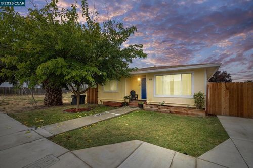 515 Suisun St, Suisun City, CA, 94585-2435 | Card Image