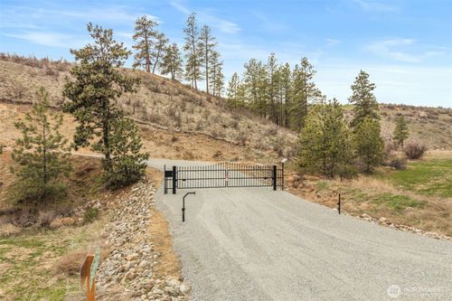 347 Rancho Perri Ln, Chelan, WA, 98816 | Card Image