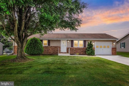 165 Sherry Dr, MCSHERRYSTOWN, PA, 17344-1107 | Card Image