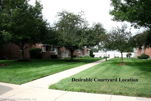 12-9737 Middlebelt Rd, Livonia, MI, 48150-3000 | Card Image