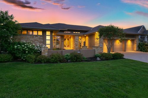 9730 Sky Ln, Eden Prairie, MN, 55347-3814 | Card Image