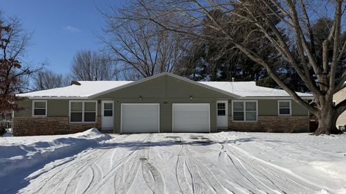 951 Brentwood Dr, Port Edwards, WI, 54469-1136 | Card Image