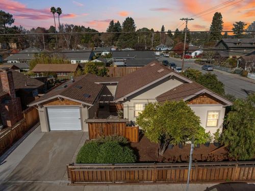 133 Washburn Ave, Santa Cruz, CA, 95060-2933 | Card Image