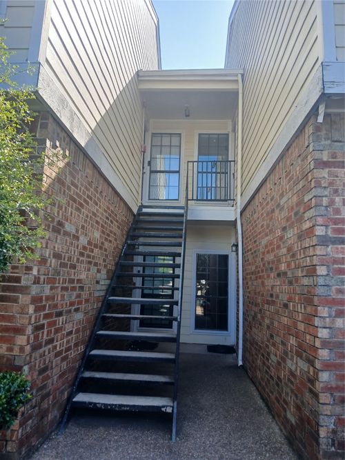 822h-9601 Forest Lane, Dallas, TX, 75243 | Card Image
