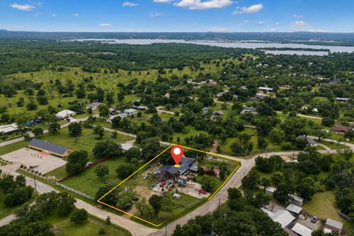 1503 Kingsoak Dr, Marble Falls, TX, 78654 | Card Image