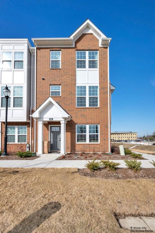 908 Jenkins Ct, Wheeling, IL, 60090-0016 | Card Image