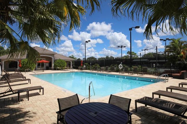 UNIT-1215 - 9641 Castle Point Dr, Condo with 2 bedrooms, 2 bathrooms and null parking in Sarasota FL | Image 55