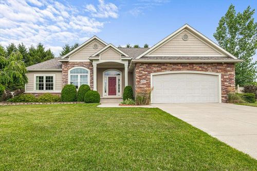 6257 Lara Ln, Stevensville, MI, 49127-8742 | Card Image