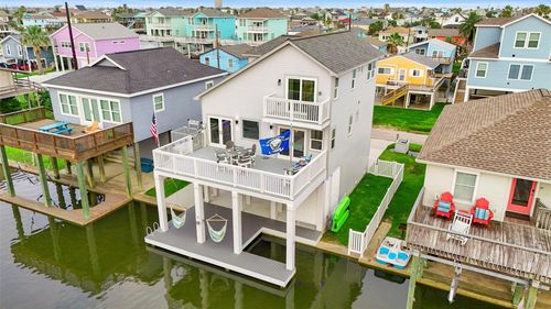 16710 Tahiti Way, Jamaica Beach, TX, 77554 | Card Image