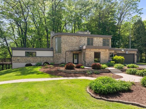 1608 N Rapids Road, Manitowoc, WI, 54220 | Card Image