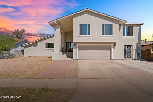 7548 S Via Hermosa, Tucson, AZ, 85746-8338 | Card Image