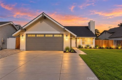 9267 Aralia Dr, Riverside, CA, 92503-5667 | Card Image