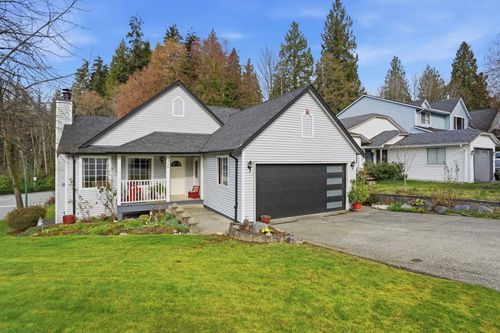 3300 Manning Cres, North Vancouver, BC, V7H2R6 | Card Image