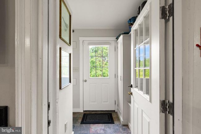 5049 Fairview Ln, House other with 3 bedrooms, 3 bathrooms and null parking in Broad Run VA | Image 27