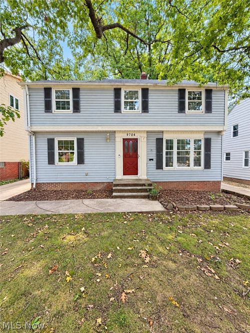 9704 S Highland Ave, Garfield Heights, OH, 44125-2379 | Card Image