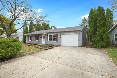 707 Lincolnwood Drive, House other with 2 bedrooms, 1 bathrooms and 1 parking in Streamwood IL | Image 1