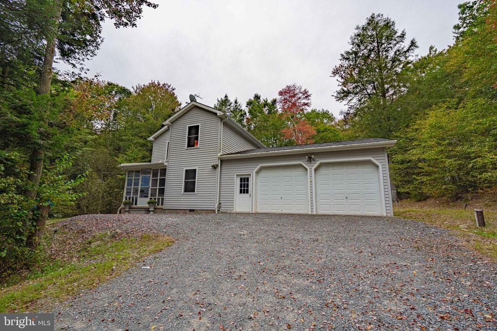 Henning Rd, Blakeslee, PA 18610