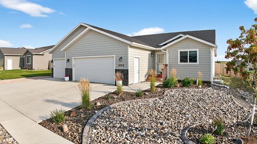 3014 Jessup Ln, Rapid City, SD, 57703-4847 | Card Image