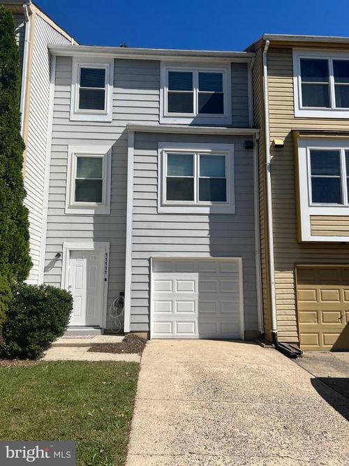 11111 Weatherburn Pl, GAITHERSBURG, MD, 20879-3117 | Card Image