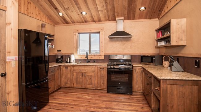 258 Howie Rd, Home with 6 bedrooms, 4 bathrooms and null parking in Big Timber MT | Image 75