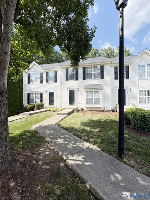 8738 Springwater Dr, Henrico, VA, 23228-1622 | Card Image