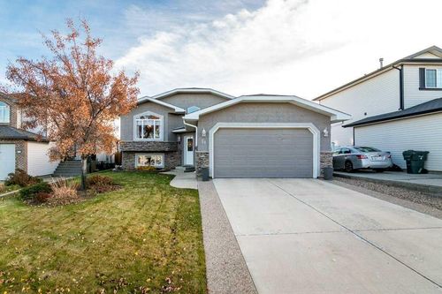 51 Sunrise Cir Sw, Medicine Hat, AB, T1B4N7 | Card Image