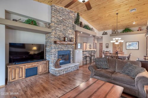 2821 W Villa Loop, Show Low, AZ, 85901-4520 | Card Image