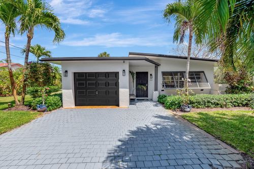 231 Se 3rd Ave, Delray Beach, FL, 33483-4511 | Card Image