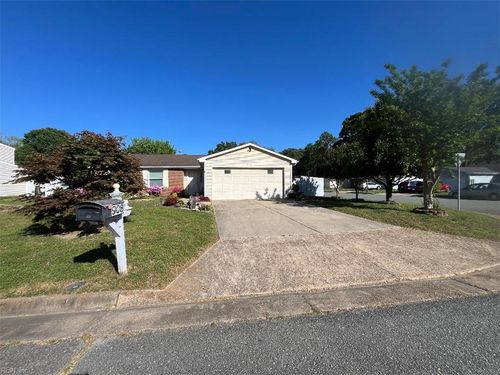 908 Chatsworth Drive, Newport News, VA, 23601 | Card Image