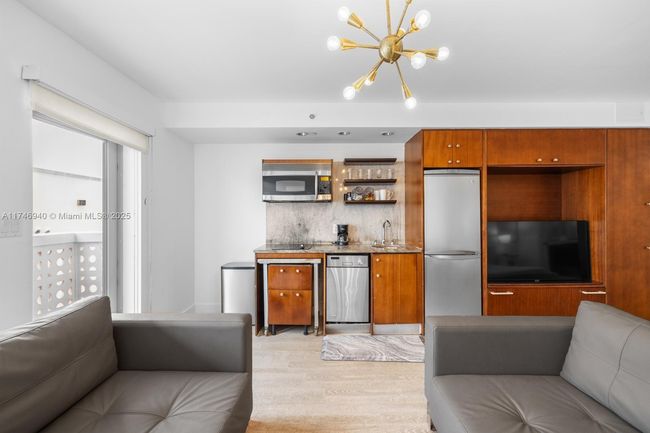 A402 - 1024 Ocean Dr, Home with 0 bedrooms, 1 bathrooms and null parking in Miami Beach FL | Image 7