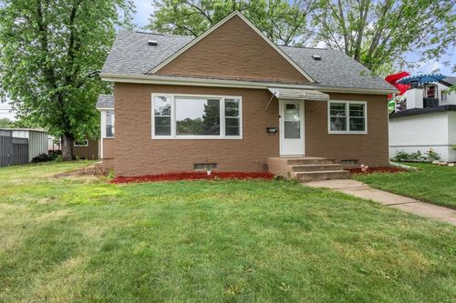 407 5th Ave Ne, Osseo, MN, 55369-1313 | Card Image
