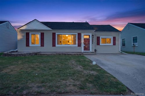 26596 Kathy St, Roseville, MI, 48066-3265 | Card Image