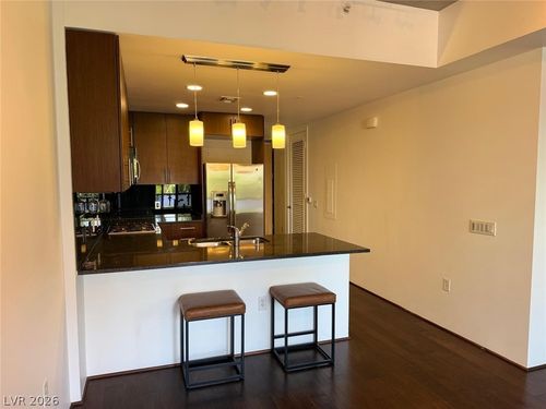 275-353 E Bonneville Ave, Las Vegas, NV, 89101-6622 | Card Image